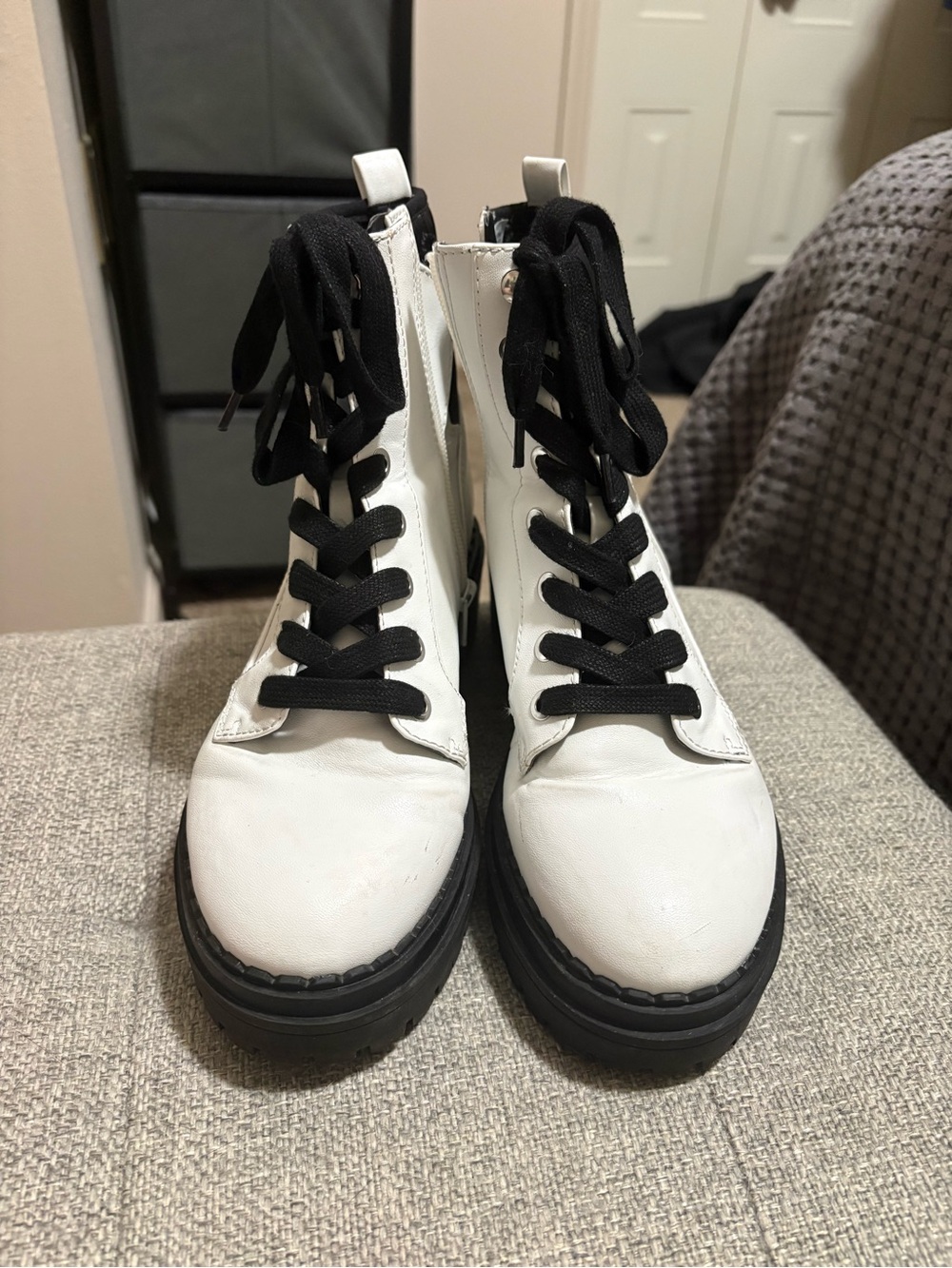 White Combat Boots with Black Laces - Women's Size 7.5